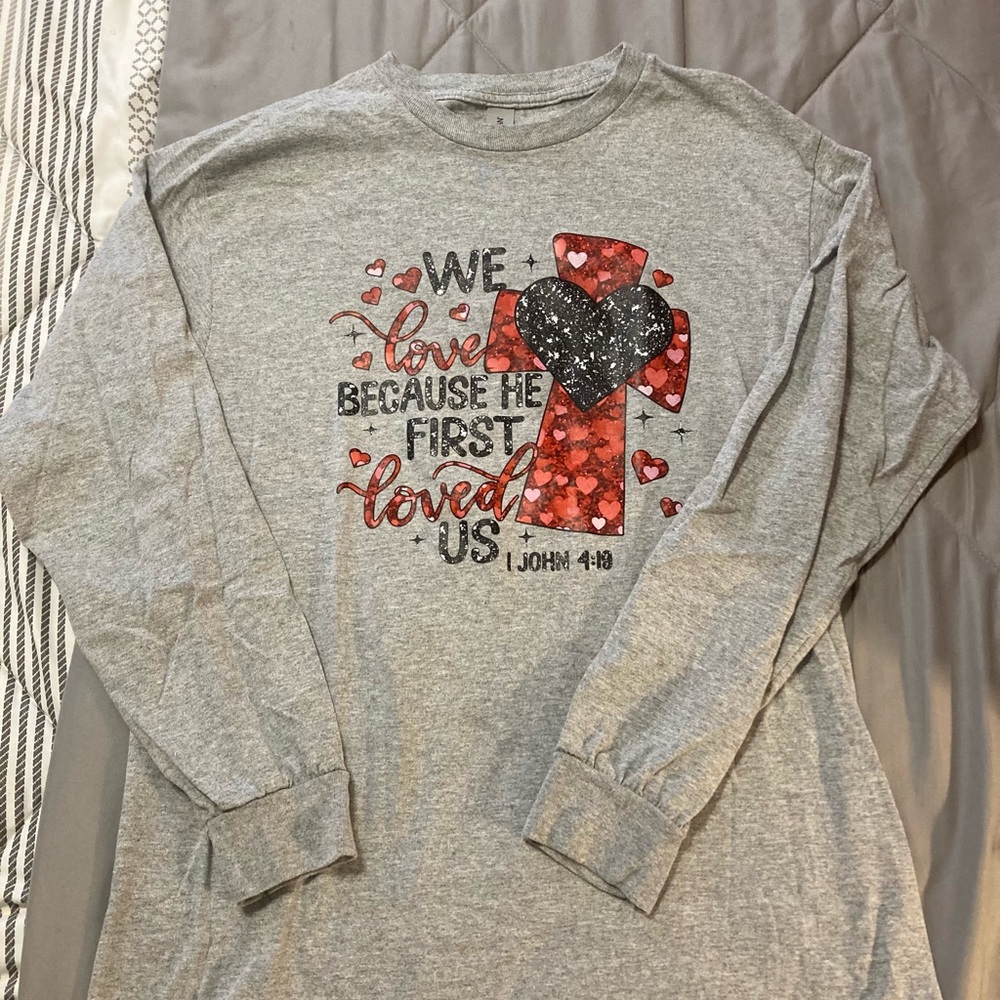 Gray and Red Graphic Long Sleeve Tee